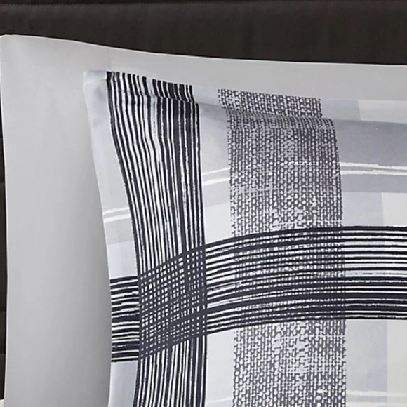 Bed Bath & Beyond Rudy Intelligent Design Plaid Comforter - Picture 8 of 16